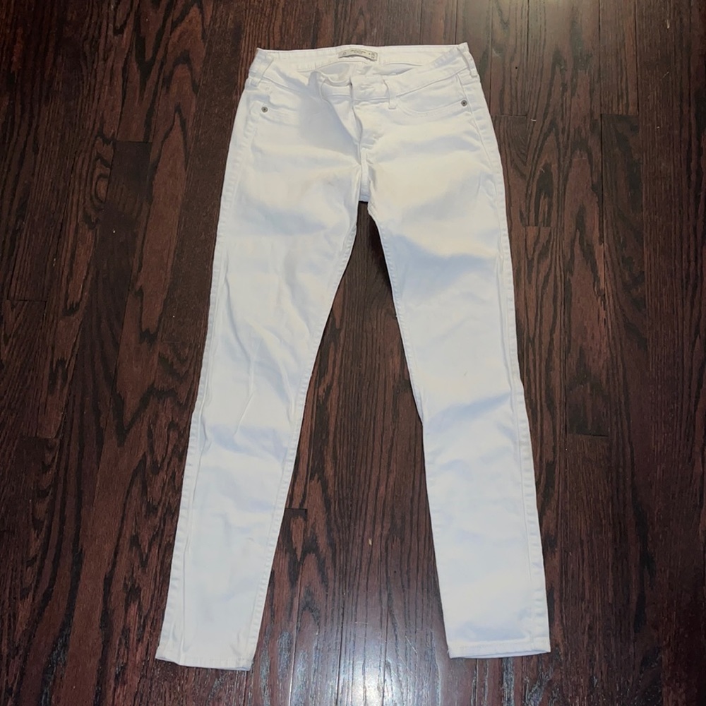 Abercrombie and Fitch white skinny jeans